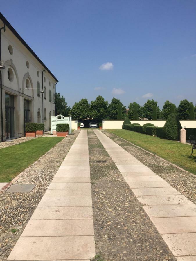 Villa Vecelli Cavriani Mozzecane Exterior photo